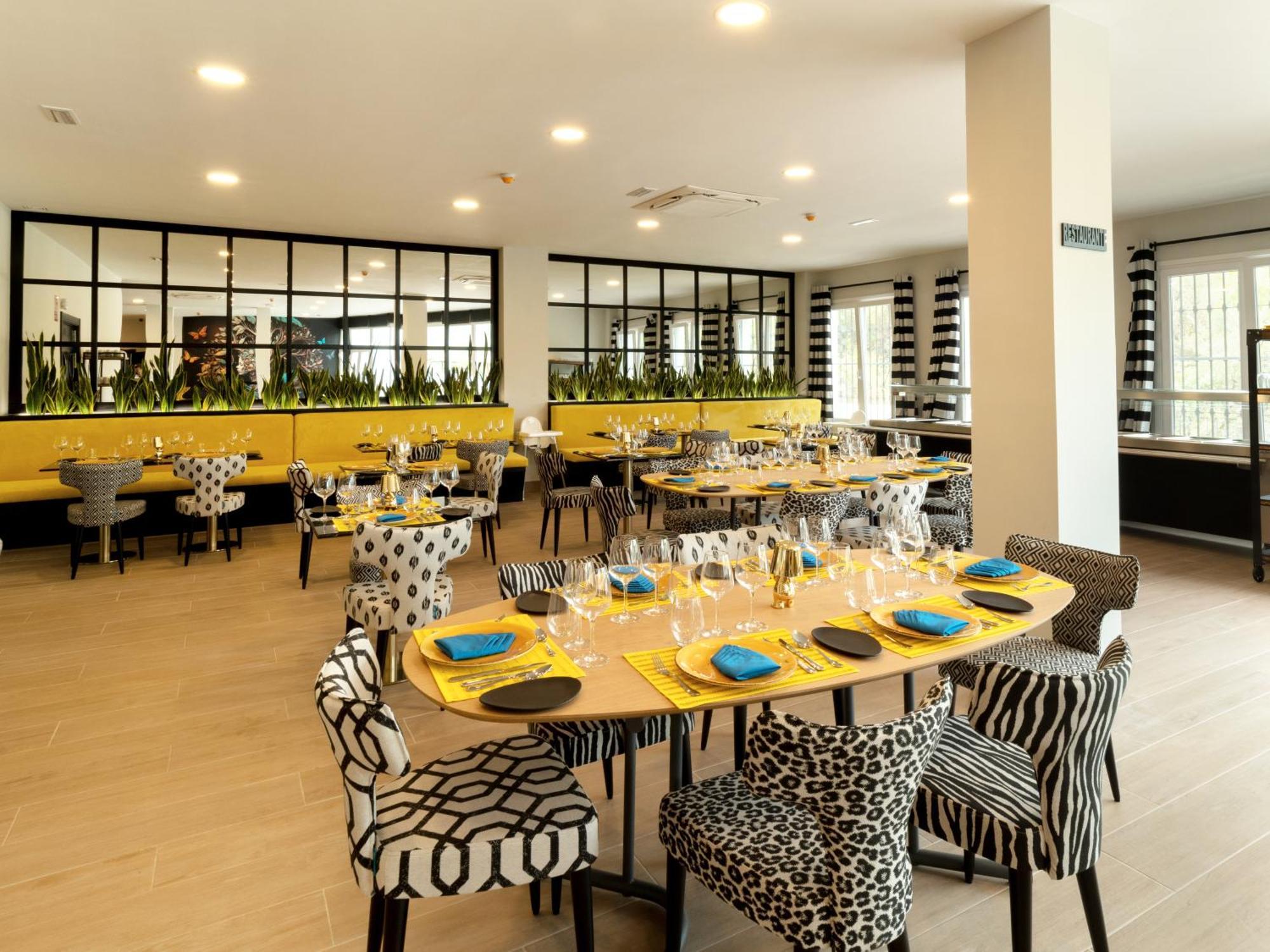 Hotel Altos De 伊斯坦 外观 照片