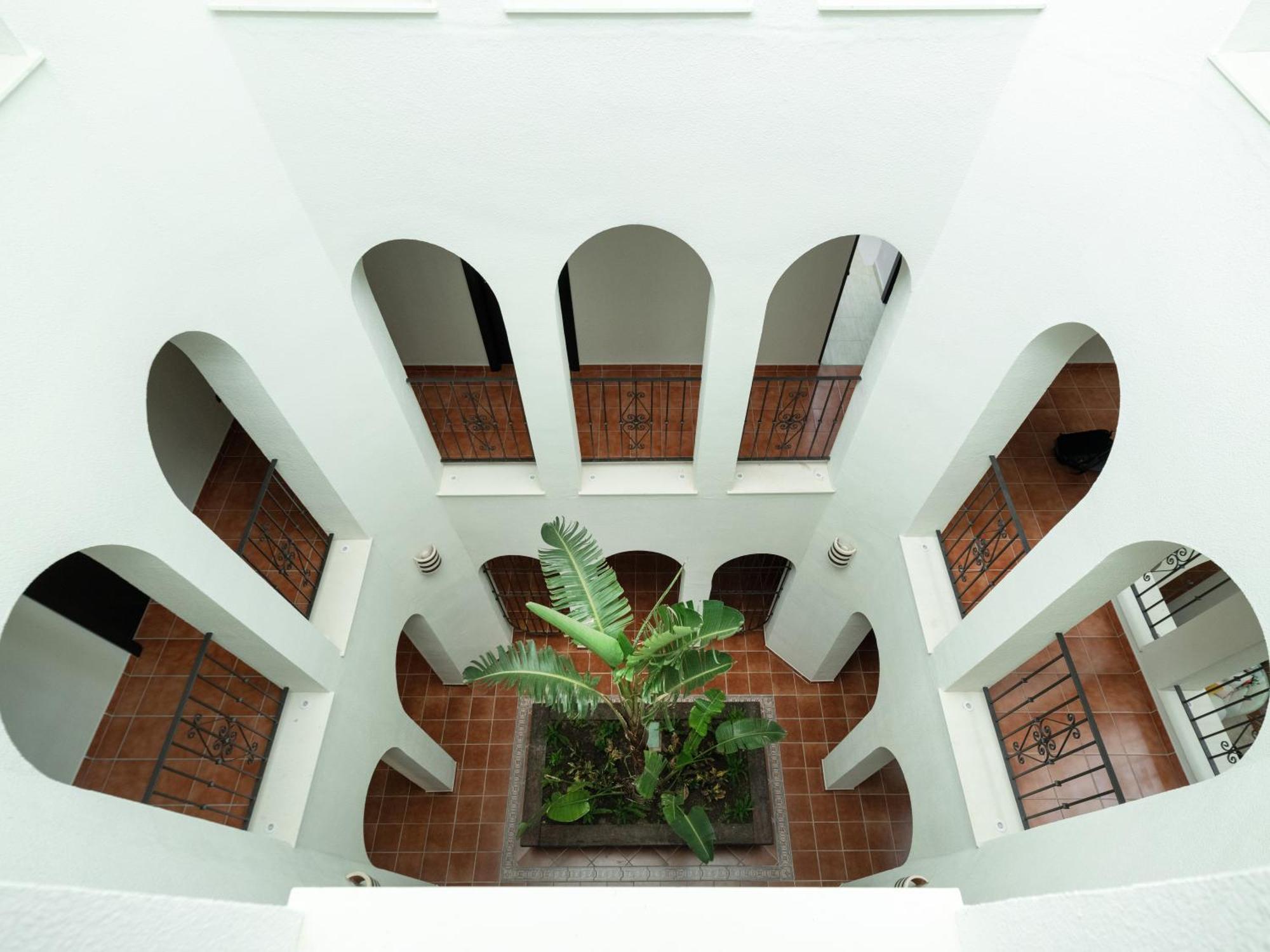 Hotel Altos De 伊斯坦 外观 照片